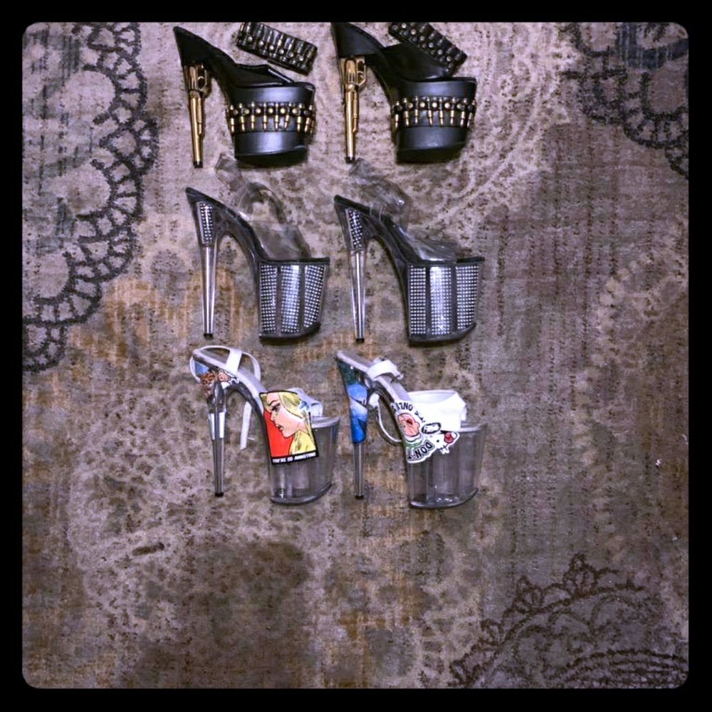 Stripper/dance wear. Lots!